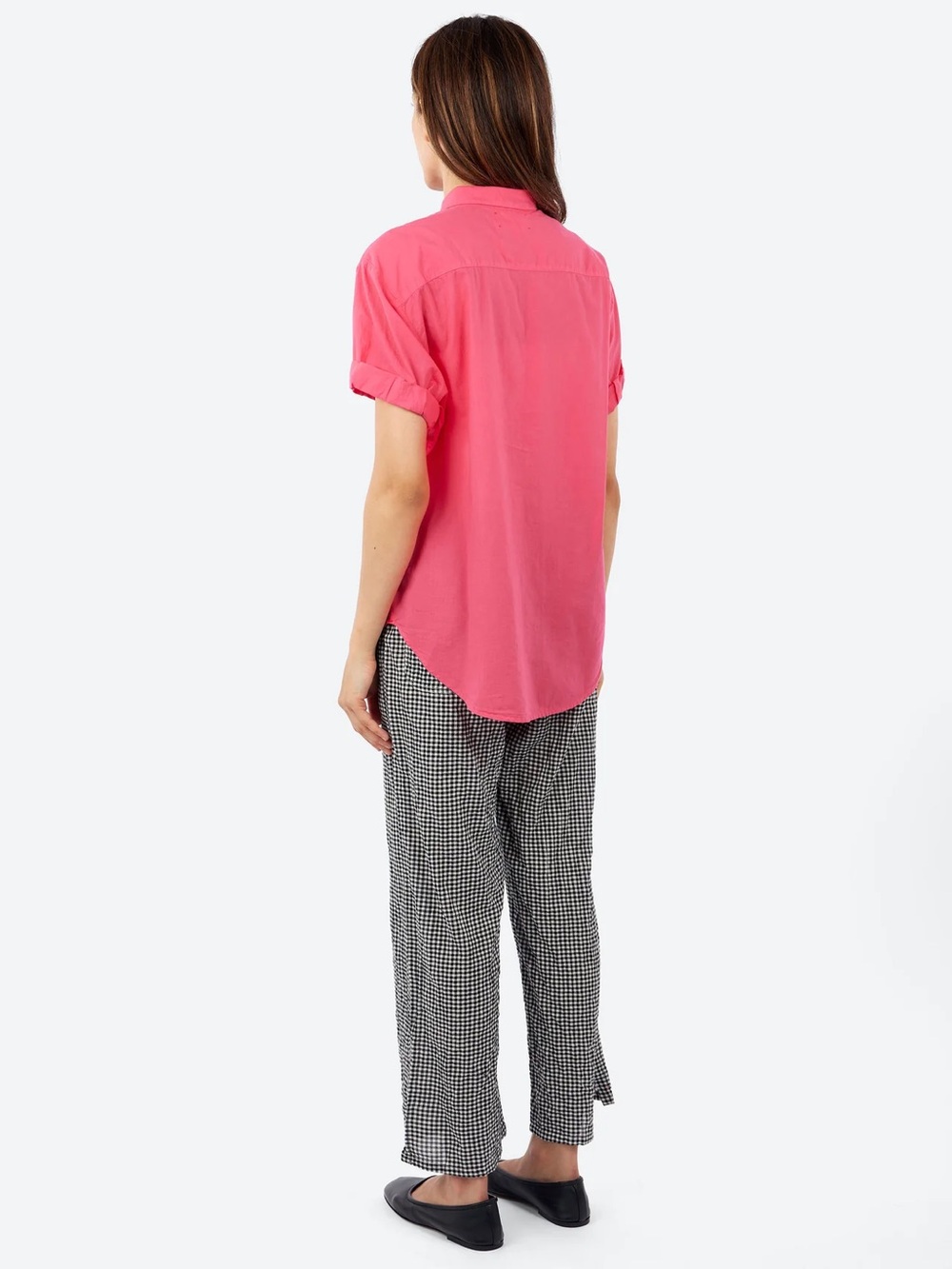 XiRENA Channing Women's Short-Sleeve Button-Front Shirt Fuchsia - Picture 3 of 11